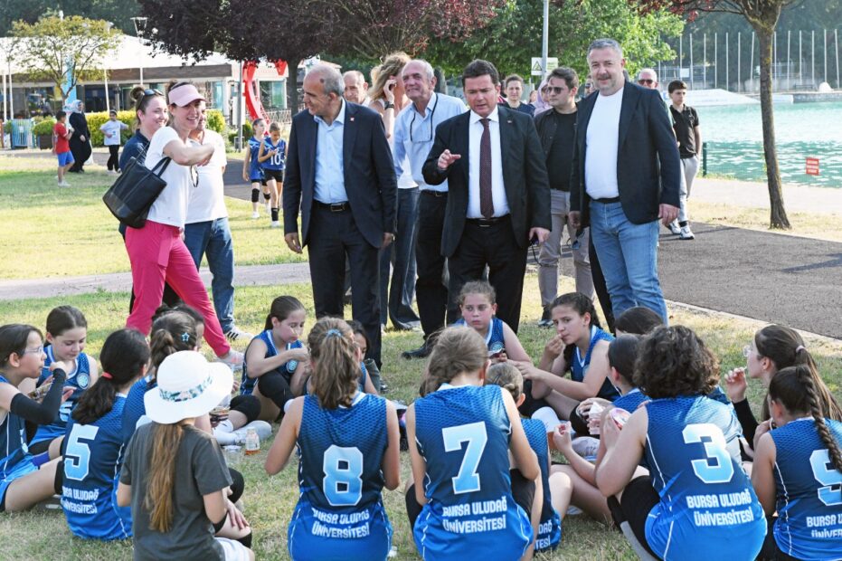 Osmangazi’de kız çocukları için Mini Voleybol Şenliği