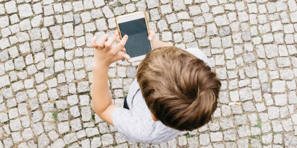 Sosyal medya kullanımı çocuklarda depresyonu artırıyor!