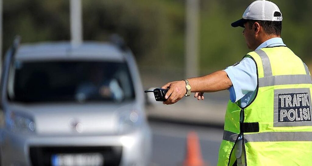 Trafikte son 1 haftada 468 bin sürücüye ceza