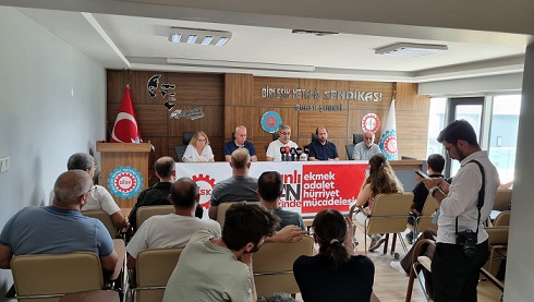 15-16 Haziran Direnişi’nin 55. Yılı: DİSK Bursa’dan Anlamlı Anma ve Sert Mesajlar   “Bugün de ekmeğimiz küçülüyor, ama biz susmayacağız!”