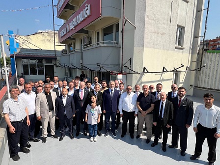 Yeniden Refah Partisi Bursa İl Başkanı Mehmet Kaygusuz: “Bayramlar, Mazlum Coğrafyalar İçin Umut Olsun”