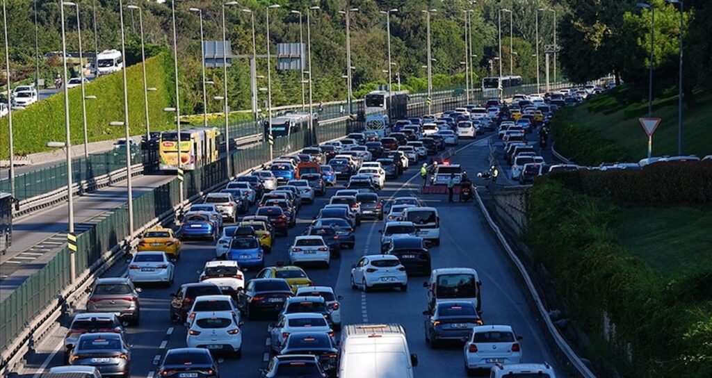 Yeni zorunluluğa uymayan araçlara ceza yağacak