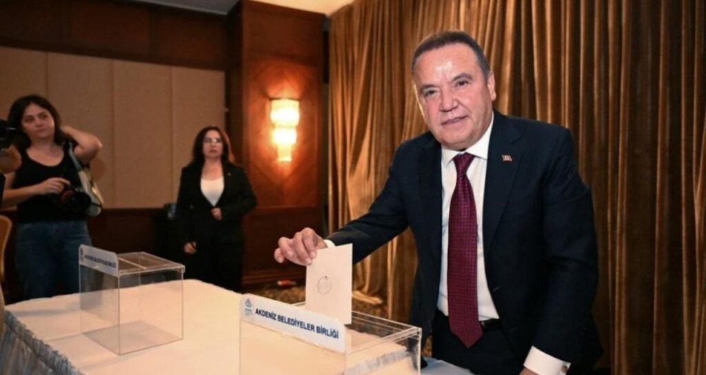 Akdeniz Belediyeler Birliği seçime gidecek