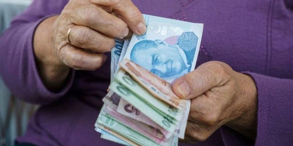 En düşük emekli maaşına zam onaylandı