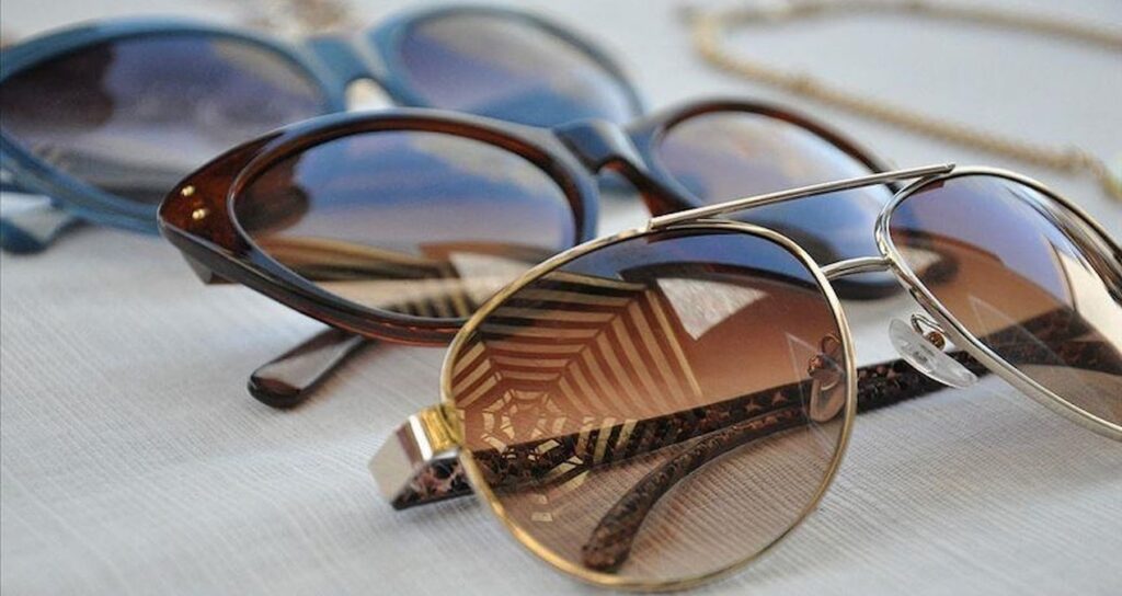 Gözlük satışına yasal fren