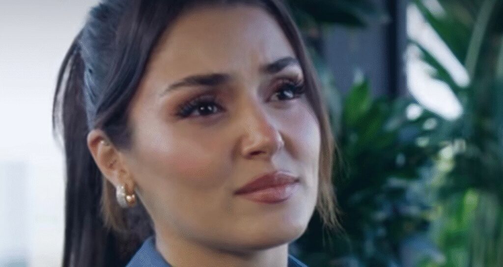 Hande Erçel 6 yıl sonra ağlayarak itiraf etti