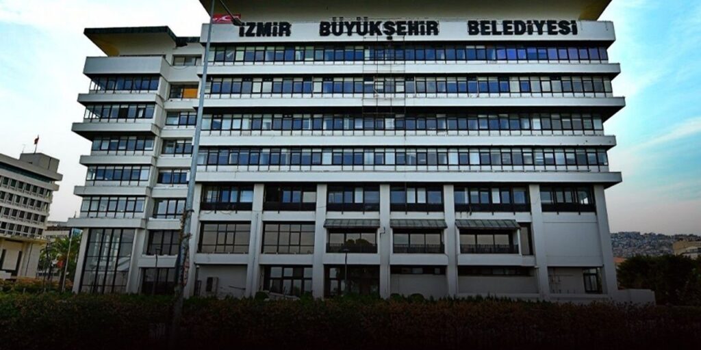 İzmir Büyükşehir Belediyesi’ne operasyonda gözaltına isimlerin listesi ortaya çıktı
