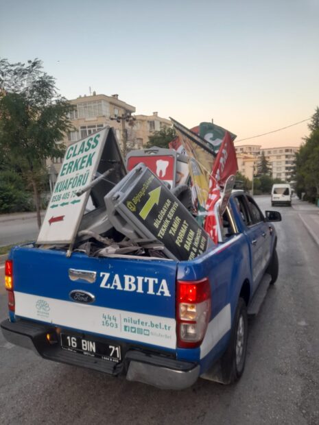 Nilüfer’de izinsiz afişlere geçit yok