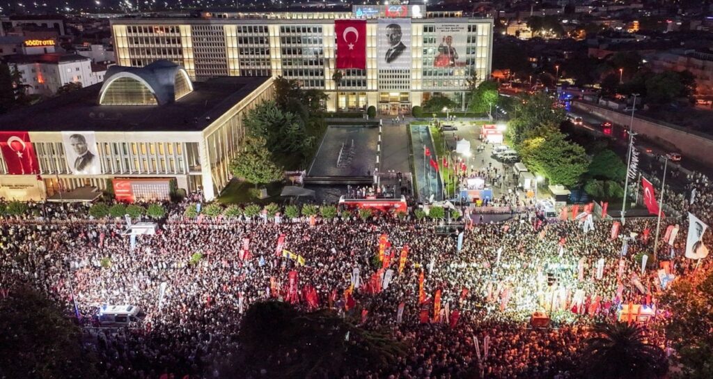 Saraçhane’de gözaltına alınan 13 genç için karar