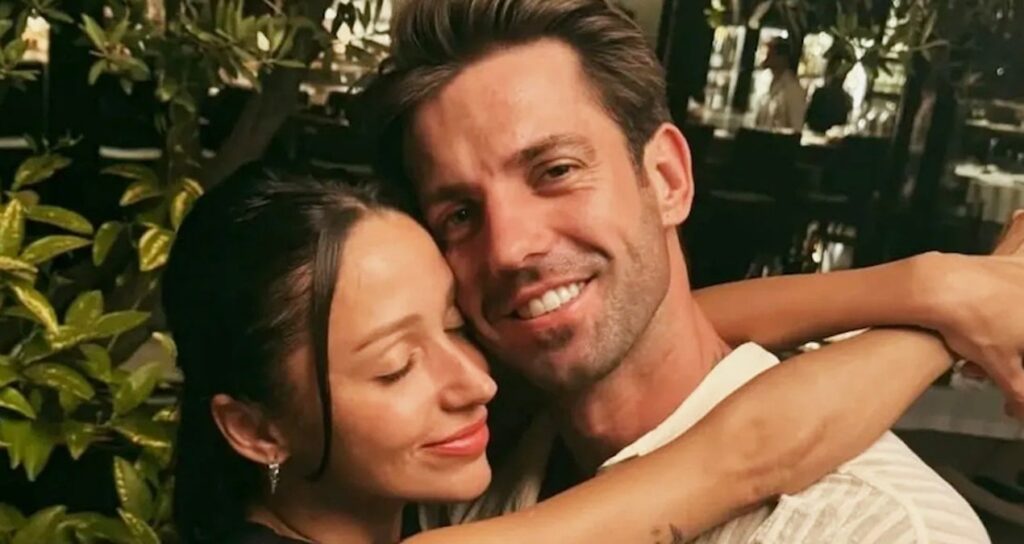 Sen hep mutlu ol, hep dans et!