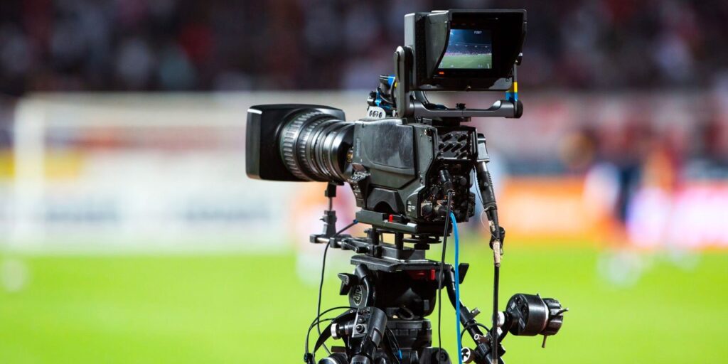 TRT’den havalara uçuran karar: Dev maç şifresiz kanalda