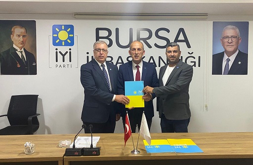 İYİ Parti Gemlik’te Bayrak Değişimi