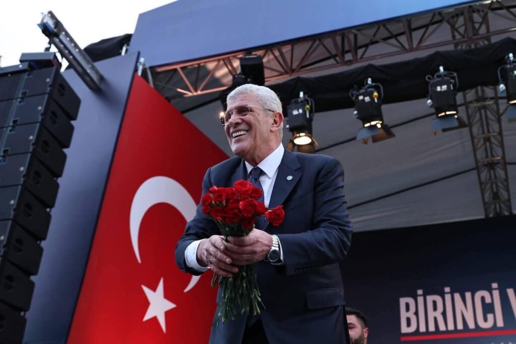 İYİ Parti Bursa Osmangazi Meydanı’nda “Birinci Vazifen” Mitingiyle Gücünü Gösterdi!