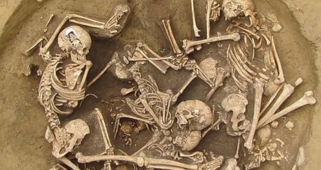 6 bin yıl önce işkence görmüş askerler çukurdan çıkarıldı