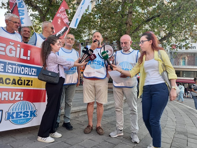 Onurlu bir yaşam için birlikte mücadeleye çağırıyoruz.