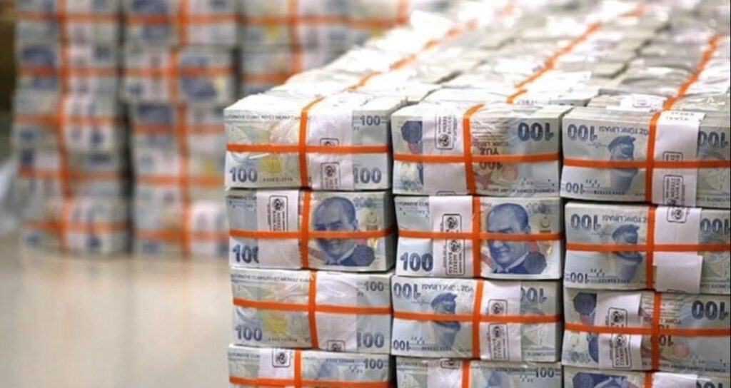 Bankaya 750 bin lira atan her ay asgari ücret kadar para alıyor