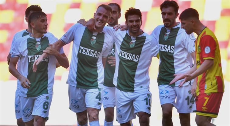 Bursaspor, deplasmanda 8-0 kazandı!