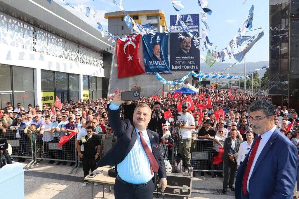 Anahtar Parti Bursa: “Milliyetçiliğimizi sorgulayanlar, terörle yan yana yürüyenlerdir”