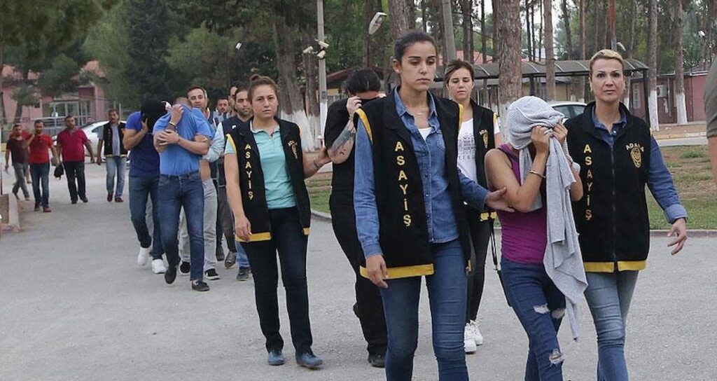 Diyanet’in cuma bağışları eskort kadınlara gitmiş!