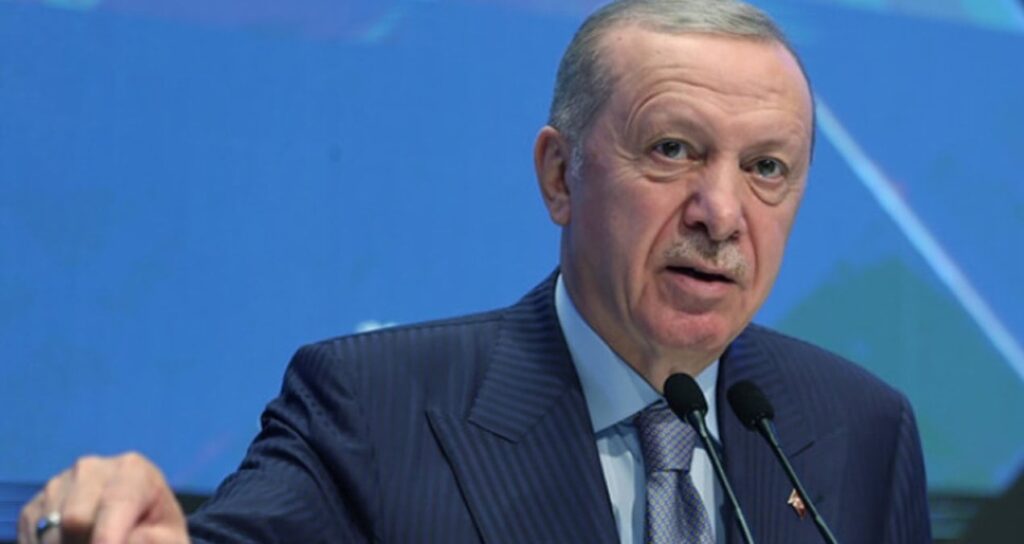 Erdoğan’a bir anketten daha kötü haber!