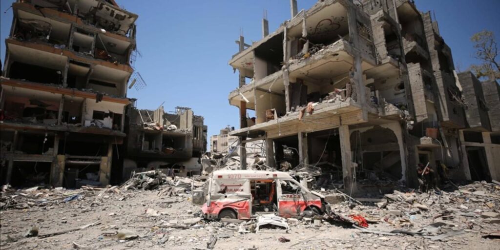 İsrail ordusu Gazze’de yardım bekleyenleri hedef aldı