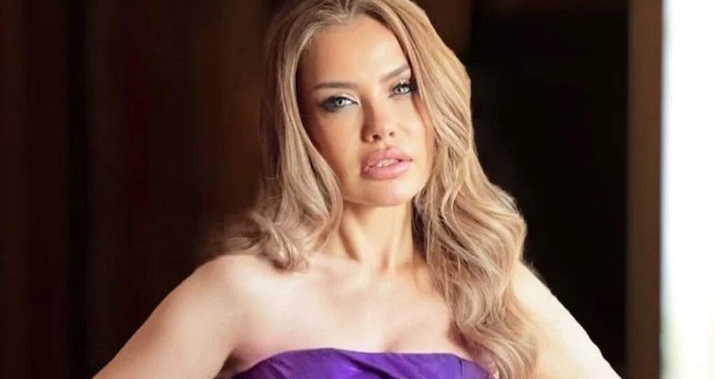 Şarkıcı Lara’dan üzücü haber