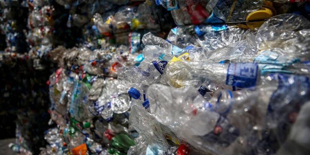 Tek kullanımlık plastiklere kısıtlama geliyor