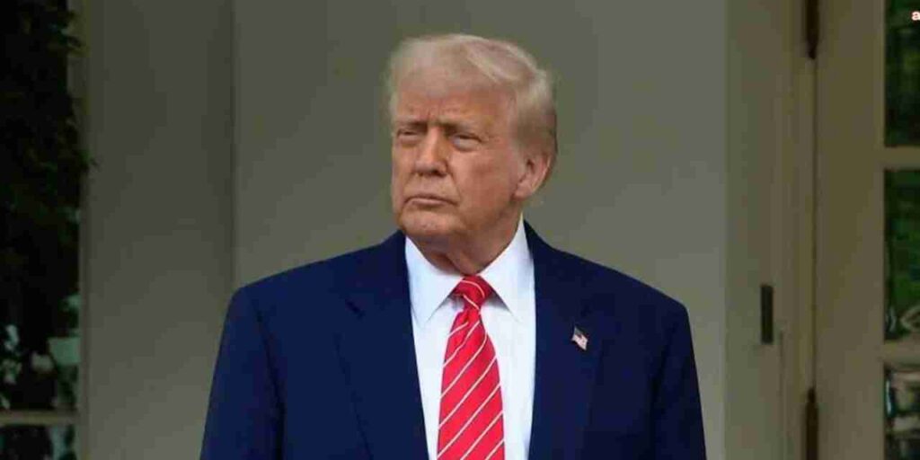 Trump’tan çok tartışılacak karar: Üst düzey ismi görevden aldı