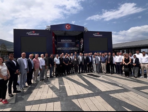 “Bursa cayır cayır yanarken, sorumlular seyrediyor!”