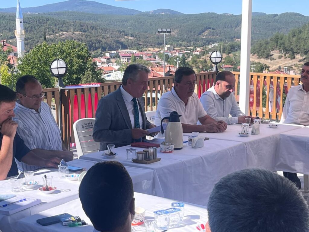 Başkan Arıkan, Muhtarlarla Teras Kantin Kafe’de Buluştu: “Yol Haritamızı Gözden Geçirdik”