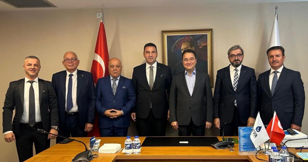 TÜMKON, Kalkınma Projeleri İçin Harekete Geçti: Ali Babacan ve DEVA Partisi’ne Sunum Yapıldı
