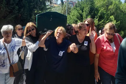 Başak Gürkan, Kadınların Omuzlarında Sonsuzluğa Uğurlandı: Bir Kadın Cinayeti Daha!