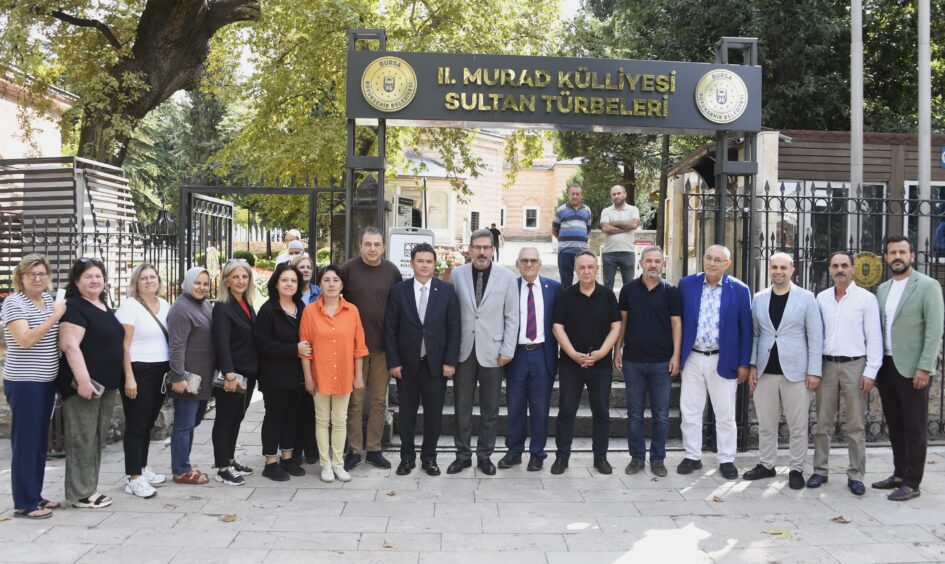 Başkan Aydın Muradiye’de vatandaşlarla bir araya geldi