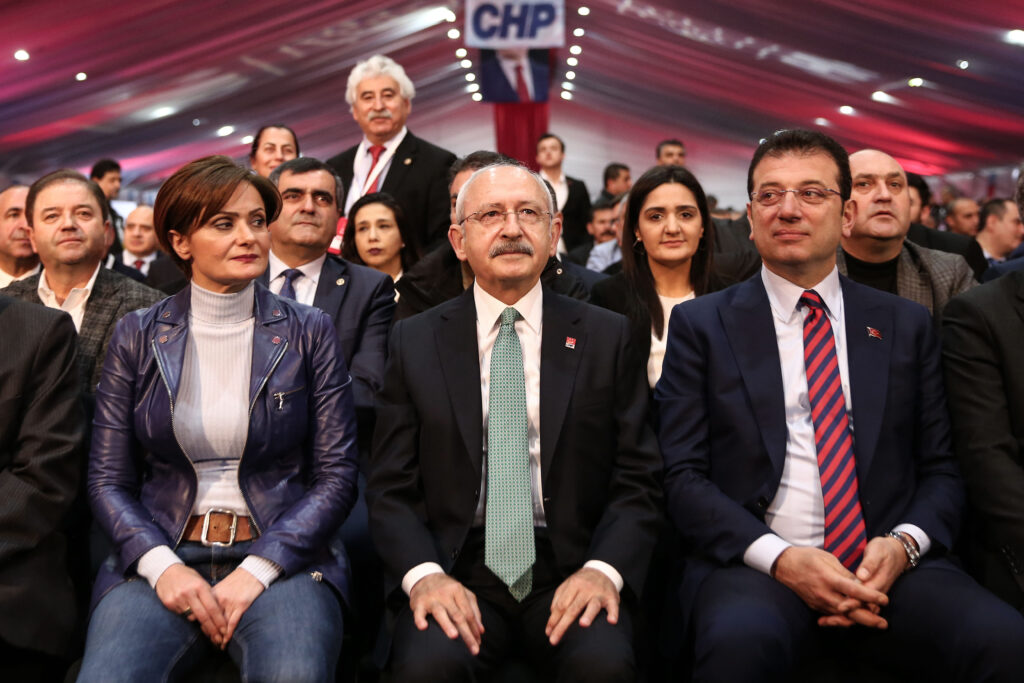 CHP İstanbul İl Delegeleri’nden ‘olağanüstü kongre’ hamlesi