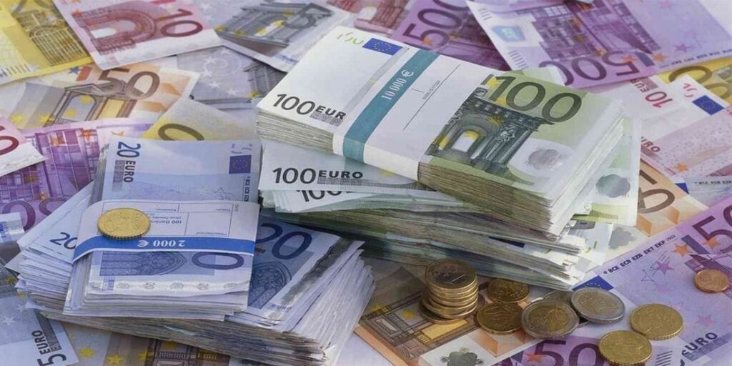 Euro ağızları açık bıraktı!