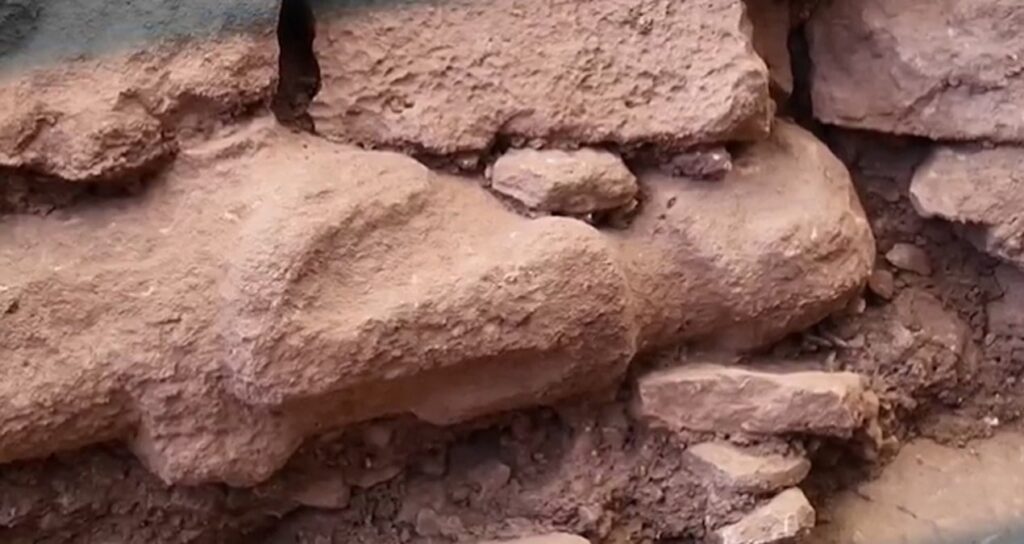 Göbeklitepe’de insan heykeli bulundu