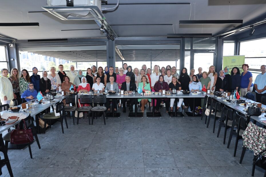 Şadi Özdemir’den Nilüferli kadınlara dayanışma çağrısı