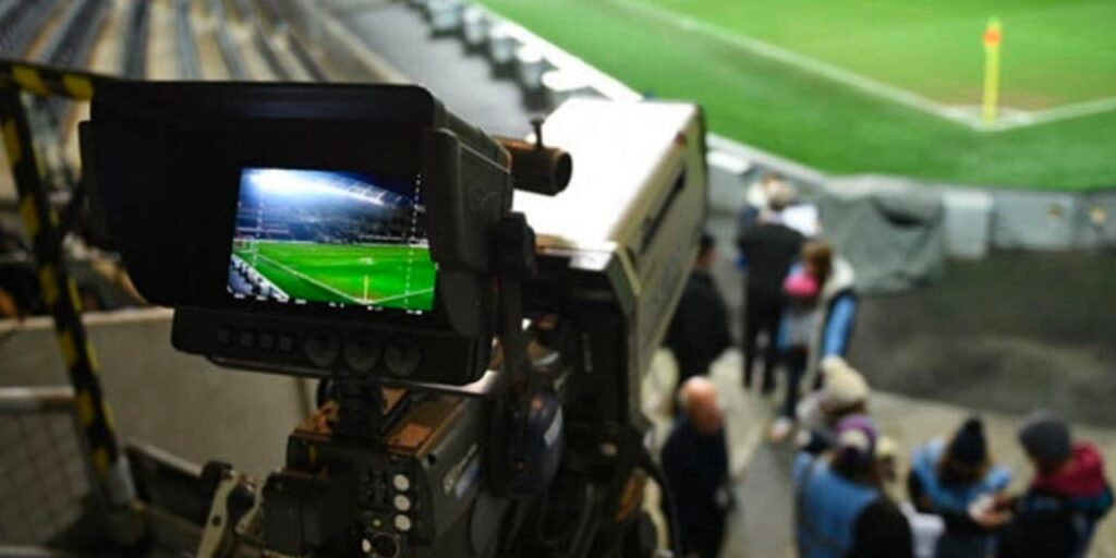 Şampiyonlar Ligi’ndeki dev maç şifreli kanalda