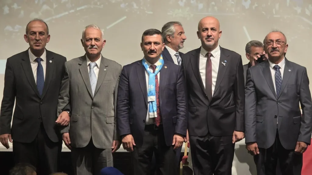 İYİ Parti Yıldırım’da Yeni Dönem: İsmail Seyis Başkan Seçildi