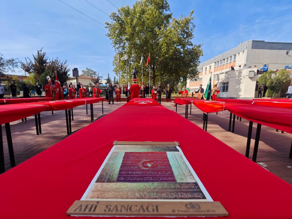 9. Sınıf Öğrencileri Ahilik Töreni ile Meslek Hayatına İlk Adımı Attı