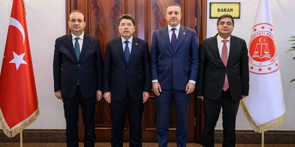 Bakan Tunç ile TBB Başkanı Sağkan bir araya geldi