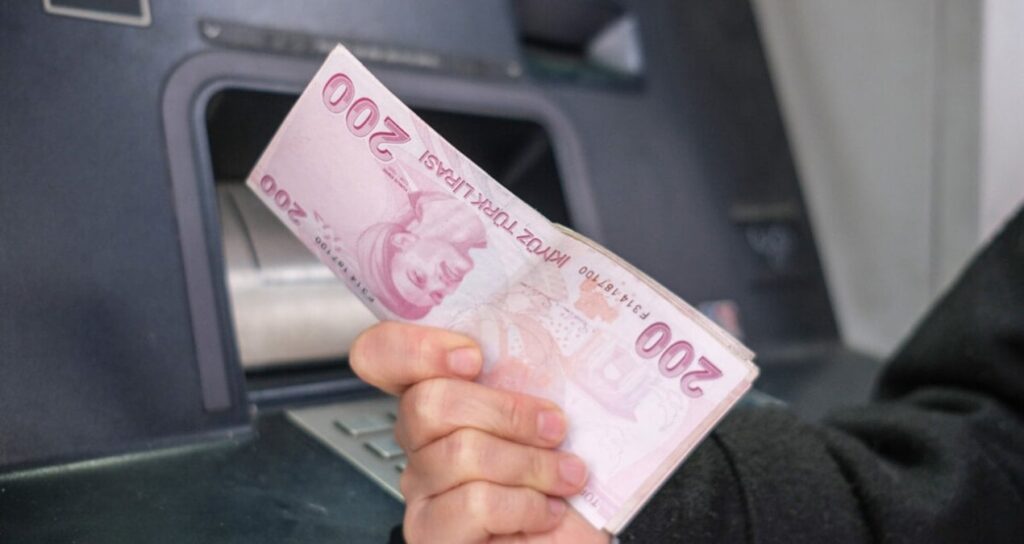 Banka ATM’lerinden para çeken herkesi ilgilendiriyor