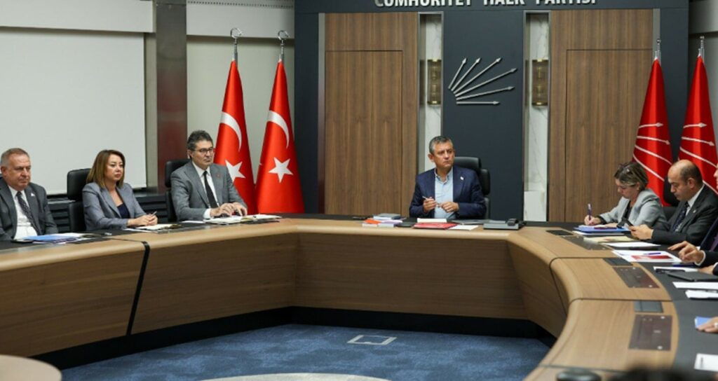 CHP’de gündem kurultay davası