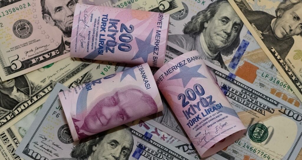 Dev kuruluş doların 53 TL olacağı tarihi verdi