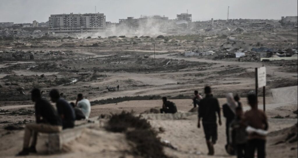 Gazze’de ateşkes anlaşmasına rağmen İsrail, Gazze’yi vurmaya devam ediyor