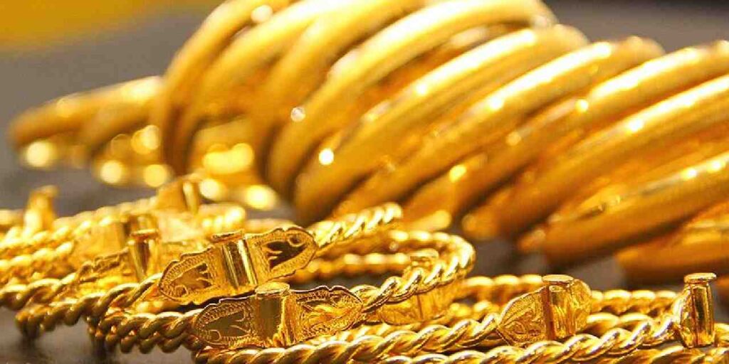 Gram altın 100 lira birden yükseldi