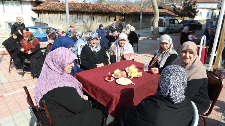 Harmancık’ta “Kadın Kahvesi” Hizmete Açıldı!