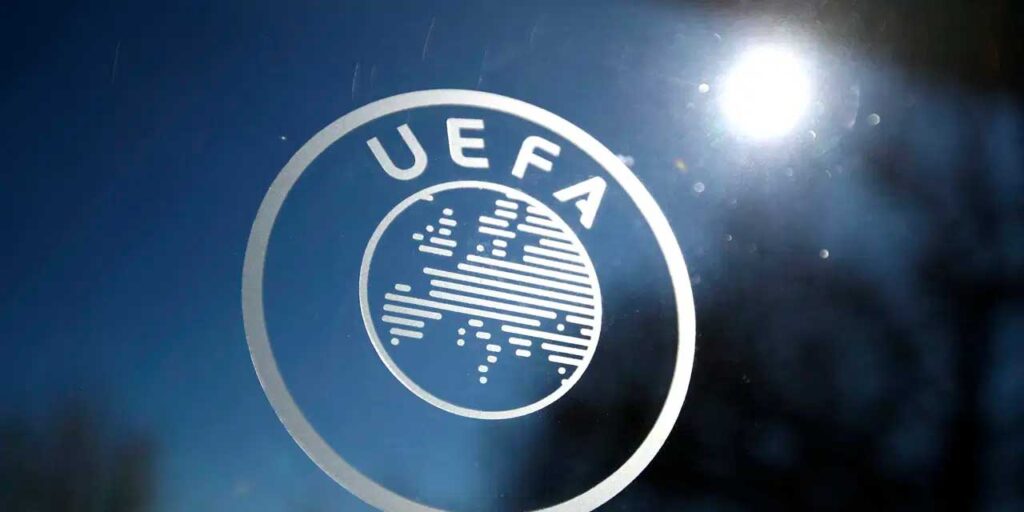 Kulüpler köşeye sıkıştırdı: UEFA mecbur kaldı