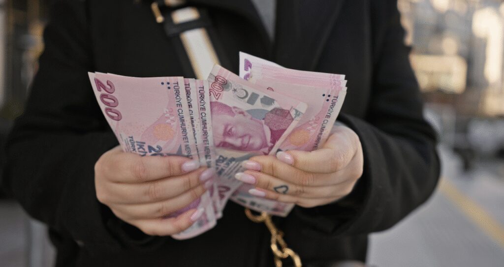 Mehmet Şimşek emekli ve memura yapılacak zammı ABD’de açıkladı