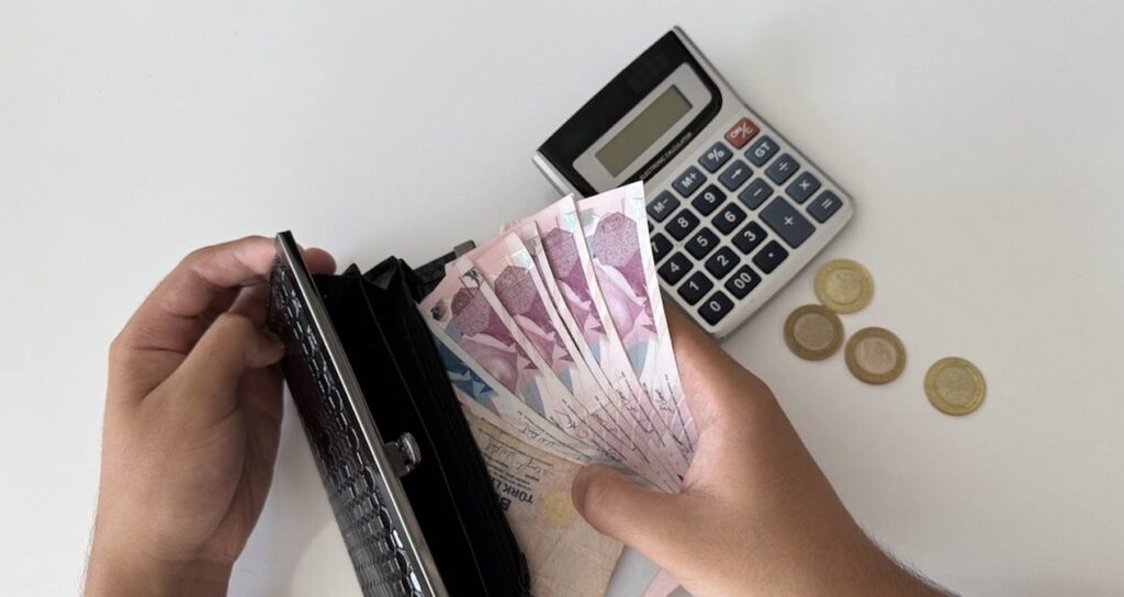 Memur ve emekliler için çifte haneli zam